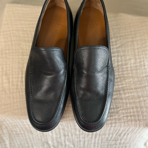 Bally MILS Mens Black Pebbled Leather Loafers Slip On Rubber Soles Sz 8.5D Swiss